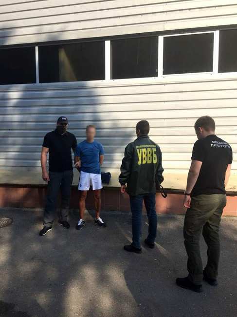 Военная прокуратура ООС задержала взяточника